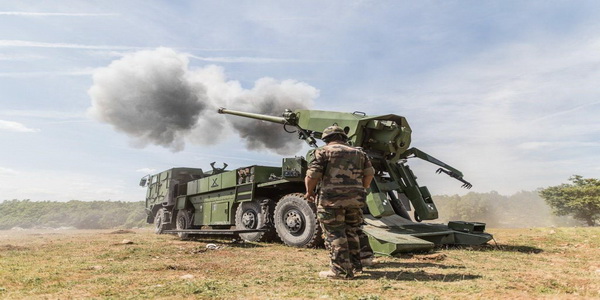 السعودية | التخطيط للحصول على أنظمة مدفعية هاوتزر فرنسية جديدة من توع قيصر CAESAR.
