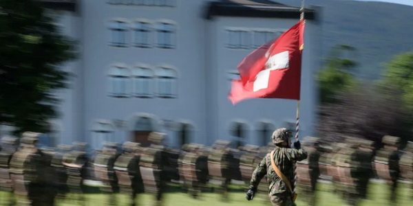 سويسرا | الإعلان عن عزمها الالتحاق بمبادرة درع السماء الأوروبية بعد تداعيات الحرب في أوكرانيا.