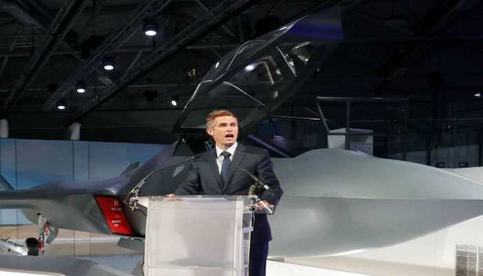 UK unveils new Tempest fighter jet model