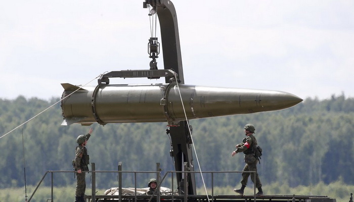 روسيا تنشر صواريخ إسكندر الروسية القادرة على حمل رؤوس نووية في كالينينجراد