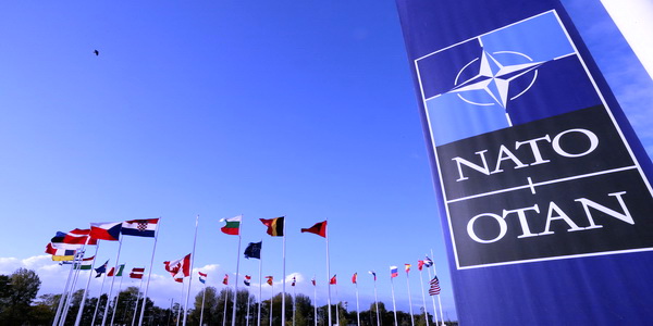 الناتو | حلفاء الناتو في أوروبا يعتزمون استثمار 470 مليار دولار في الإنفاق الدفاعي في 2024.