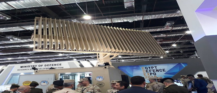 رادار المسح الجوي والإنذار المبكر ثنائي الأبعاد  ESR-32A منتج مصري جديد يظهر خلال فعاليات إيديكس 2018 مصر.