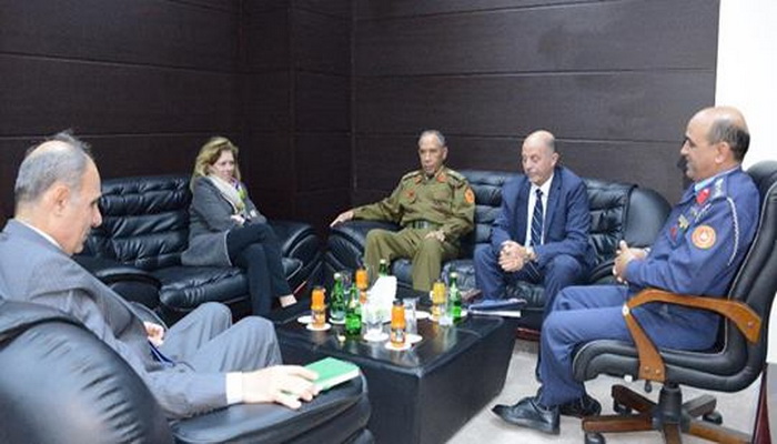 رئيس أركان الجيش الليبي يناقش مع وليامز عدد من الملفات الأمنية.