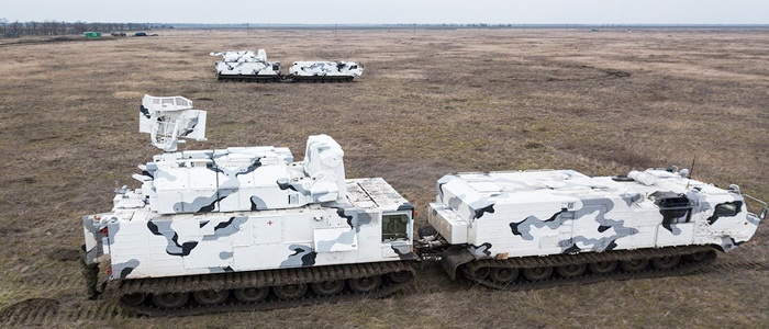 منظومات "تور-إم2دي تي" الروسية تبدأ المناوبة القتالية لحماية المجال الجوي ومرافق الدفاع الجوي بالقطب الشمالي. 