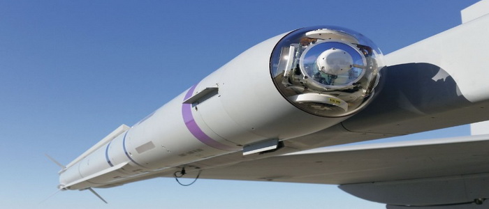 شركة Denel Dynamics تنهي مراجعة التأهيل الرسمي للصاروخ جو - جو قصير المدى A-D A-darter AAM .