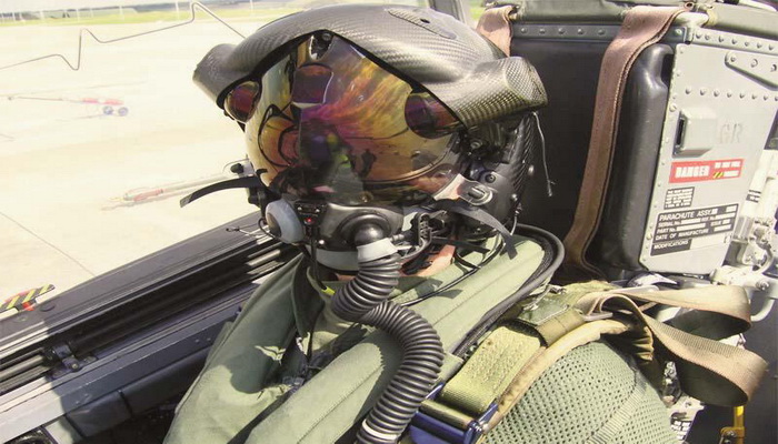 الجيش الأميركي يجد حلاً لمشكلة خوذة مقاتلة الجيل الخامس أف-35.