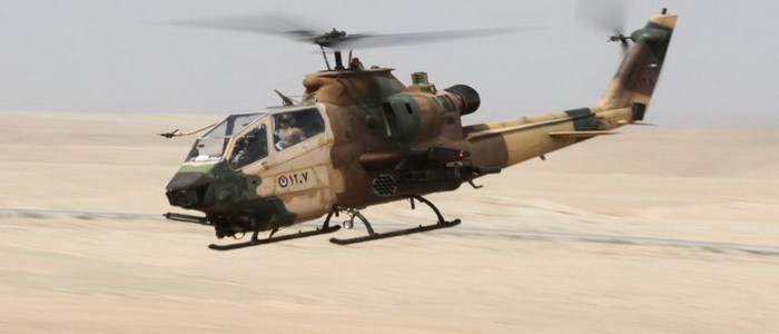 القوات الجوية الفلبينية تتسلم طائراتي هليكوبتر كوبرا Cobraكهدية كم المملكة الأردنية.