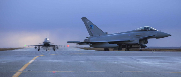 الطائرات المقاتلة البريطانية تستكمل أول مهمة لشرطة الناتو الجوية في الأجواء الأيسلندية.