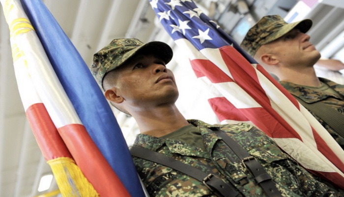 الفلبين تنسحب من الاتفاقية العسكرية المعروفة باتفاقية "القوات الزائرة" لتواجد القوات الأميركية على أراضيها.
