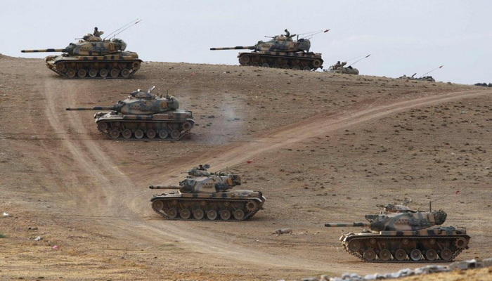 الاتحاد الأوروبي يحذر من مواجهة بين القوات التركية والروسية في سوريا.