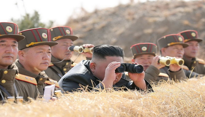 كوريا الشمالية تطلق صاروخين قصيري المدى في عز أزمة كورونا.
