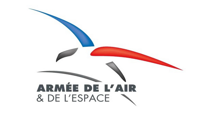القوات الجوية الفرنسية تغير إسمها لسلاح الجو والفضاء الفرنسي.