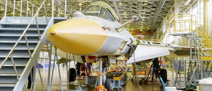 القوات الجوية الروسية تحصل على أول مقاتلة شبحية من طراز Su-57 من الجيل الخامس.