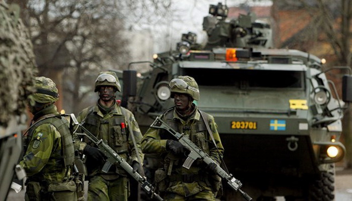 السويد تعيد نظام التجنيد الإجباري وسط توتر الاوضاع في البلطيق