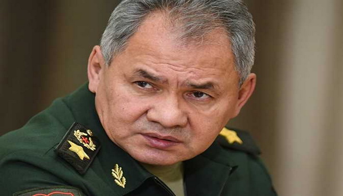 روسيا | وزير الدفاع الروسي يظهر في مقطع مرئي خلال اجتماع مع قادة عسكريين والكرملين يدحض التقارير الغربية.