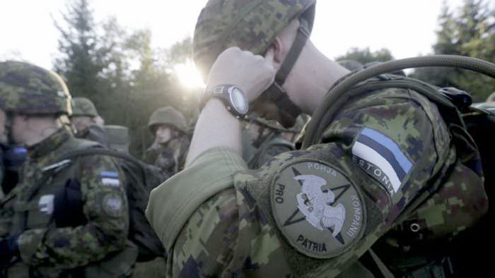 قائد القوات البرية في الناتو يصل إلى إستونيا