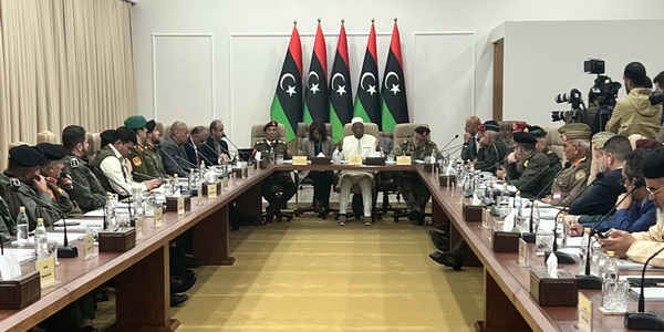 ليبيا | اجتماع اللجنة العسكرية المشتركة 5+5 والقيادات العسكرية والأمنية في مدينة بنغازي. 