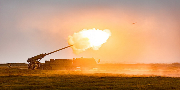 أوكرانيا | مدفعية هاوتزر القيصر الدنماركية "Nexter" ذاتية الدفع تعزز بالفعل صفوف قوات المدفعية الأوكرانية.