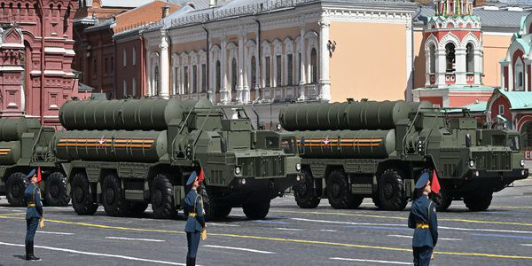 روسيا | الإعلان عن نشر صواريخ يارس النووية والتي تقدر قوتها بأقوى 12 مرة من قنبلة هيروشيما.
