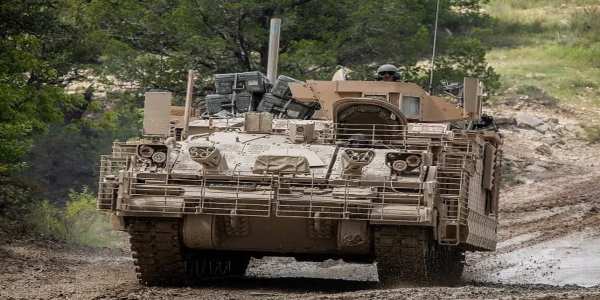 من المقرر أن يُنتج معدل الإنتاج، وفقًا لهذه الشريحة المؤقتة، عددًا أقل من المركبات خلال العامين المقبلين مقارنةً بمعدل الإنتاج الحالي. الولايات المتحدة | مراجعة عقد مركبات AMPV لسد فجوة محتملة في الإنتاج لمدة عامين.