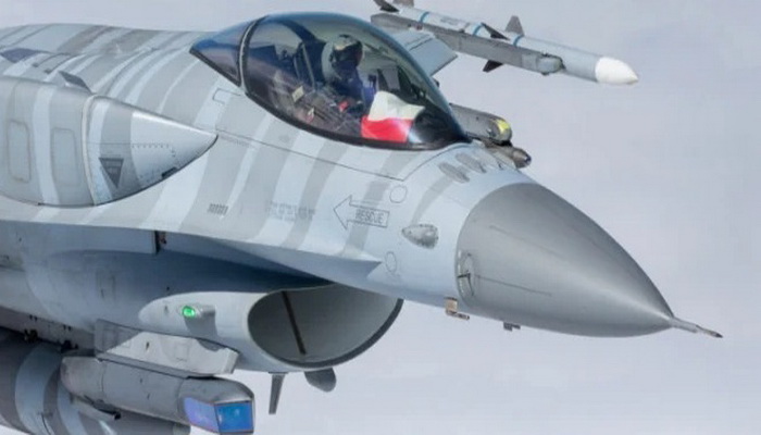 سلوفاكيا | ستعمل بولندا وجمهورية التشيك على حماية المجال الجوي لسلوفاكيا حتى يتم تجهيزها بطائرات إف -16.