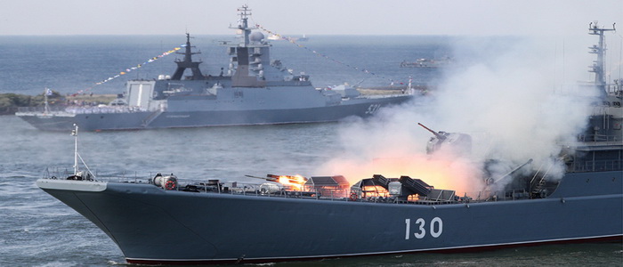 روسيا | البحرية الروسية والصينية تجري مناورات فوستوك 2022 الإستراتيجية في بحر اليابان.
