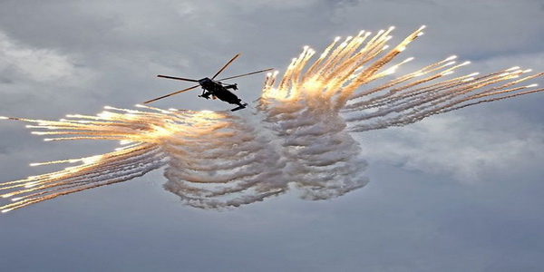 ألمانيا | شركة Rheinmetall تزود القوات المسلحة الألمانية بمشاعل Birdie التي تعمل بالأشعة تحت الحمراء لتشتيت النيران المضادة للطائرات.