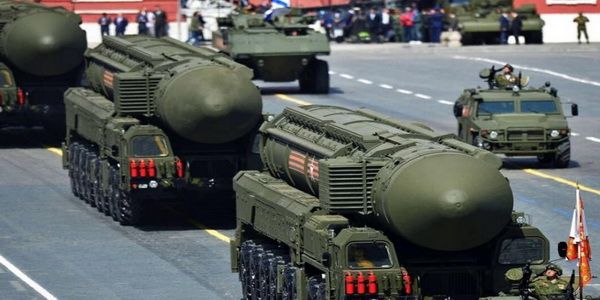 بيلاروسيا | تبنى عقيدة عسكرية جديدة تسمح باستخدام الأسلحة النووية لأول مرة.
