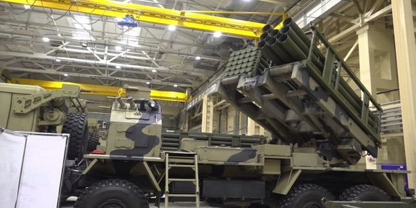 روسيا | الكشف عن راجمة الصواريخ فوزروزديني MLRS Vozrozhdenie الروسية ثنائية العيار.