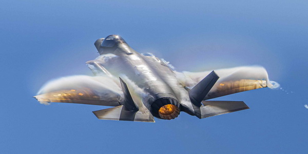الولايات المتحدة | لن تكون مقاتلة F-35s التي تمت ترقيتها لأول مرة جاهزة للقتال حتى العام المقبل.