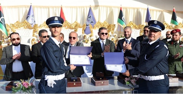 ليبيا | الإحتفال بتخريج الدفعتين السابعة والثامنة من منتسبي الوزارة وطلاب المعهد العالي للضباط التابعين لوزارة الداخلية بحكومة الوحدة الوطنية.