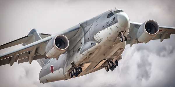 اليابان | وزارة الدفاع اليابانية تدرس إمكانية تزويد طائرات النقل من طراز كاواساكي C-2 بصواريخ بعيدة المدى.
