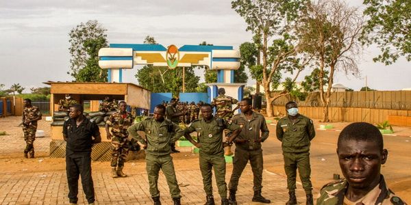 النيجر | إعلان حالة التأهب القصوى ورفع درجة الإستعداد الكاملة للقوات المسلحة.