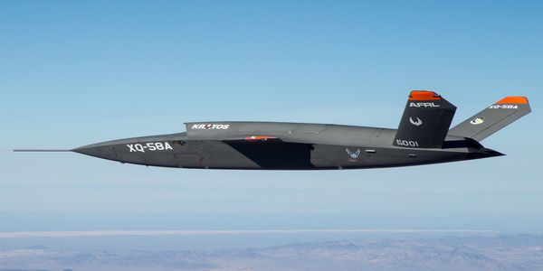 الولايات المتحدة | التخطيط لشراء ما بين 1000 إلى 2000 ألف طائرة بدون طيار نوع  XQ-58A Valkyrie يتم التحكم فيها بواسطة الذكاء الاصطناعي.