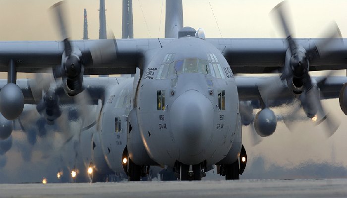 بريطانيا | القوات الجوية الملكية تعرض أسطولها من طائرات C-130 Hercules للبيع.