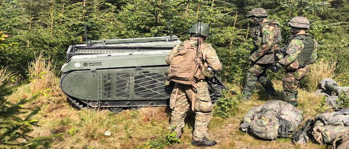 ألمانيا | شركة Milrem Robotics و Krauss-Maffei Wegmann تقوم بتسليم 14 THeMIS UGVs إلى القوات الأوكرانية.