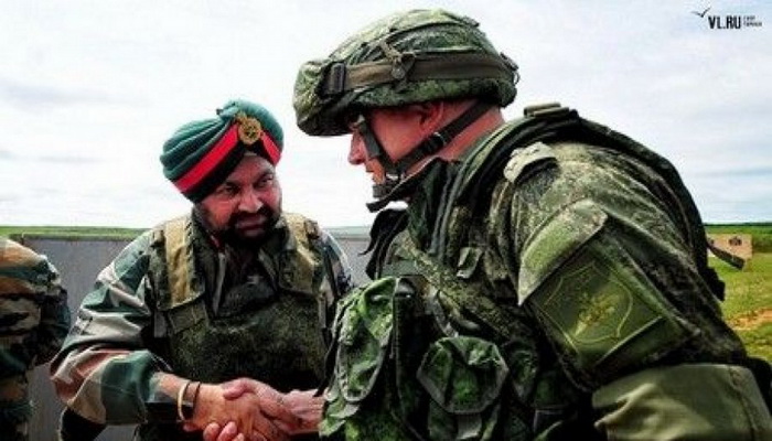 إنجاز المرحلة الفعالة من مناورات "إندرا-2016" الروسية الهندية العسكرية