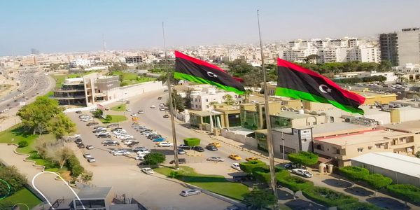 ليبيا | تنكيس الأعلام في العاصمة الليبية طرابلس حداداً مع ضحايا السيول في مناطق ومدن شرق البلاد.