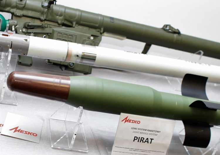 بولندا تستورد مكونات جديدة من الصواريخ الموجهة المضادة للدبابات  (Pirat) من أوكرانيا