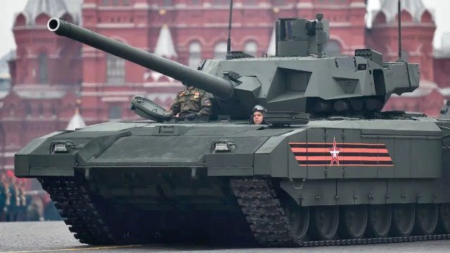 هل شاركت دبابة القتال الرئيسية الروسية الأحدث T-14 Armata في العمليات القتالية في أوكرانيا؟.