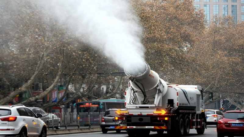 الصين تحارب التلوث الدخاني بمدفع ضبابي عملاق