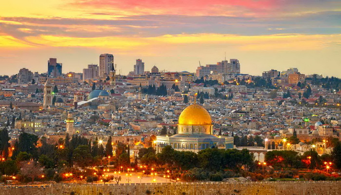 التطبيع الخليجي مع الكيان الصهيوني وتداعيات القرار الأمريكي حول القدس