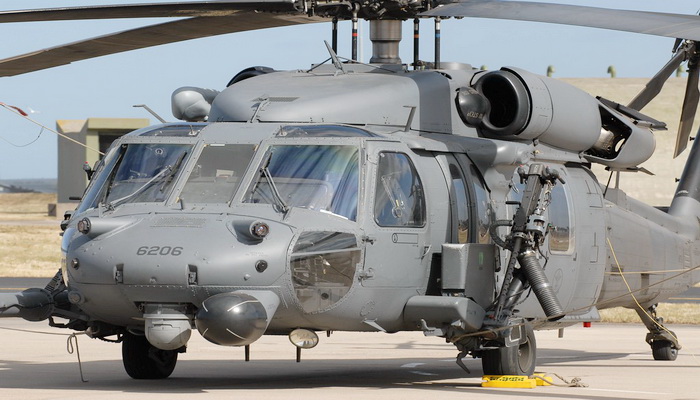 سلاح الجو الأمريكي يعرض مروحية قتالية (HH-60W) جديدة.