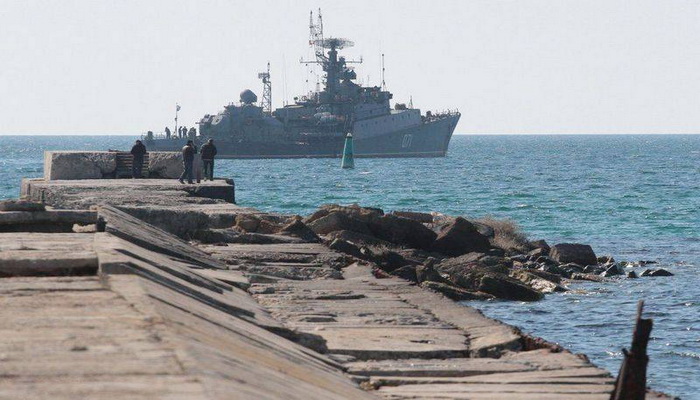 أوكرانيا تتهم روسيا بوضع أسلحة نووية في شبه جزيرة القرم.