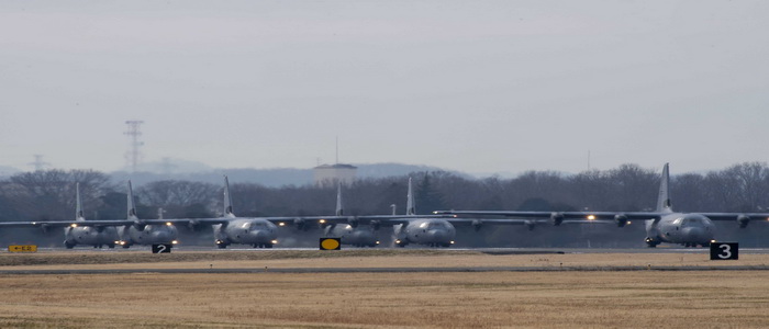 طائرات C-130J Super Hercules تجري تدريبات التنقل العالمي السريع في منطقة المحيط الهادئ الهندية.