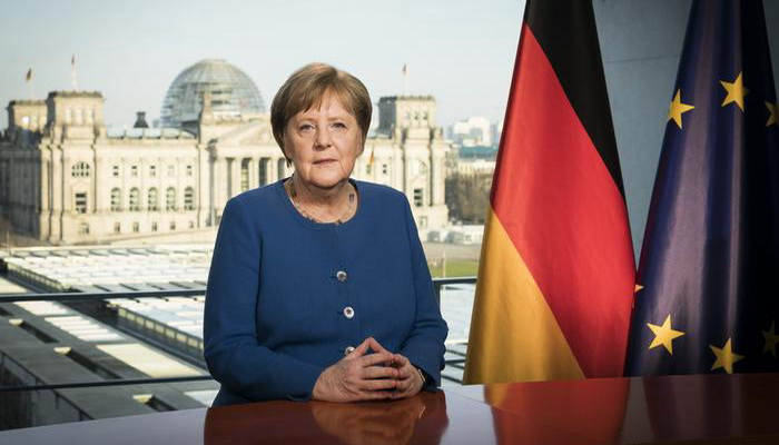 المستشارة الألمانية ميركل تعتبر كورونا "أكبر تحد منذ زمن الحرب العالمية الثانية".