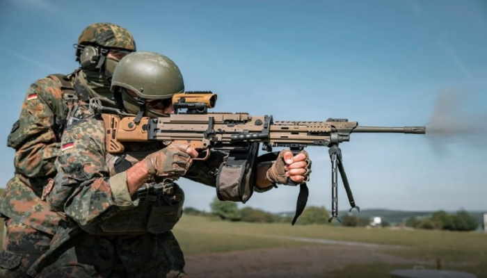 الجيش الألماني يختبر رشاش MG4 A3 الجديد.