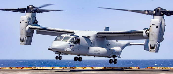 البحرية الأمريكية تختبر مروحية MV-22s على متن السفينة البرمائية للنقل USS New York.