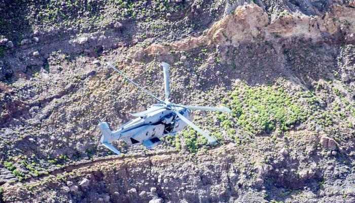 تدريب فرقة العمل البحرية الكاريبية البريطانية لخطط الإغاثة في حالات الكوارث لثوران البركاني.