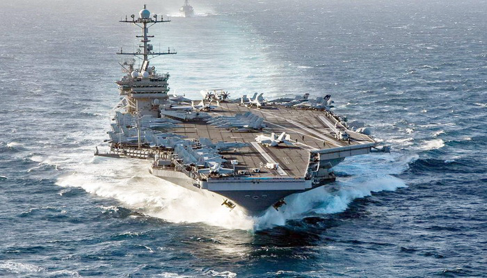 الولايات المتحدة | حاملة الطائرات الأمريكية USS Harry S. Truman ومجموعتها البحرية تبحر شمال البحر الأدرياتيكي.